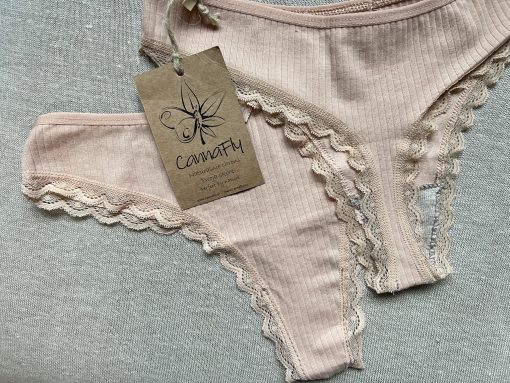 Stringi z wkładką konopną CannaFly - obrazek 2